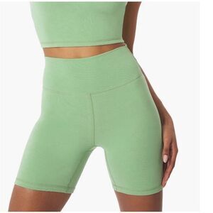 WeWoreWhat $88 seamless biker short large m7